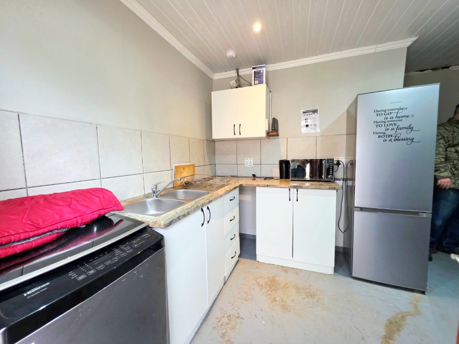 11 Bedroom Property for Sale in Brandwag Free State